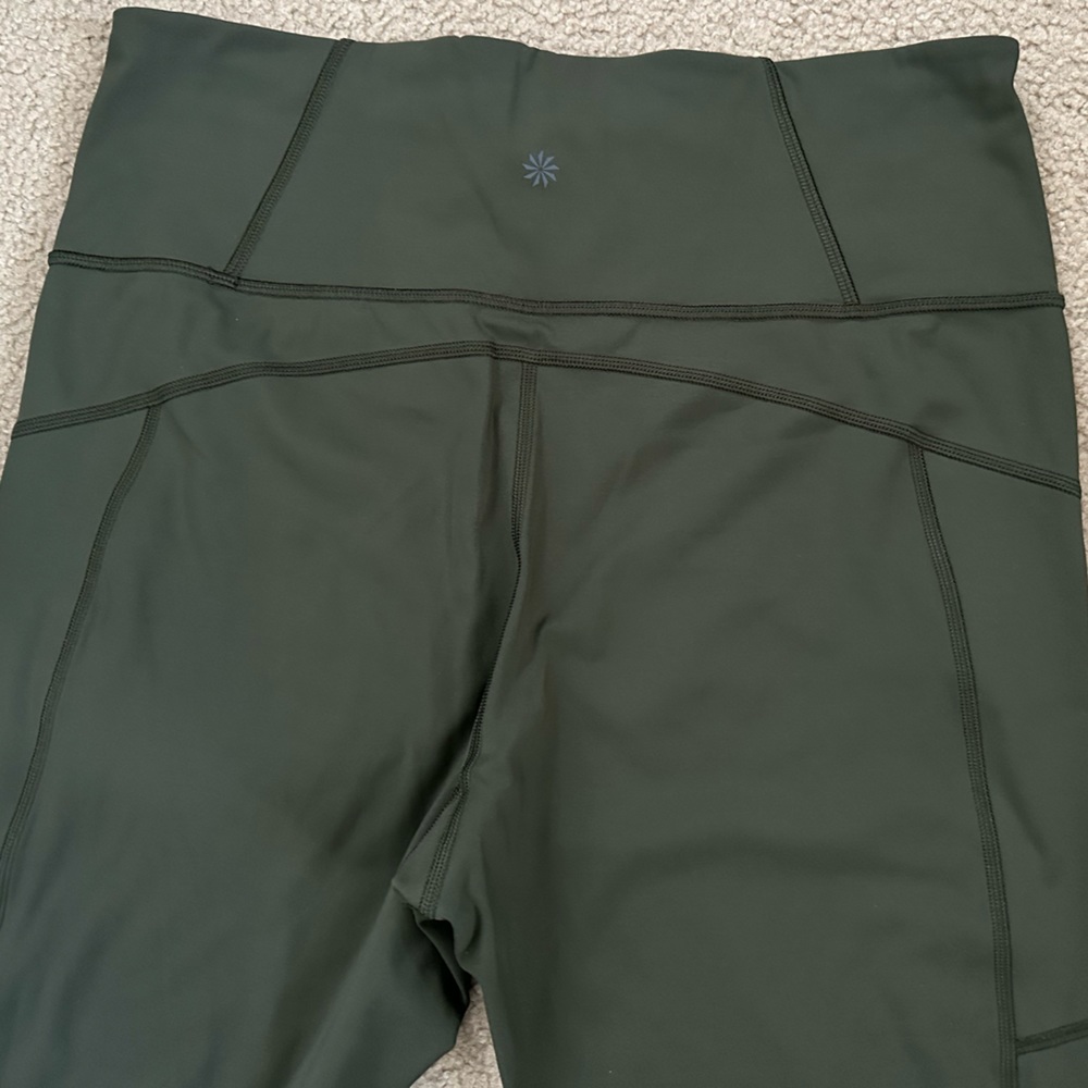 Athleta army green size 1X yoga workout exercise pants EUC